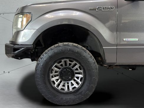 Used 2013 Ford F150 XLT w/ Mid Equipment Group RWD image 36