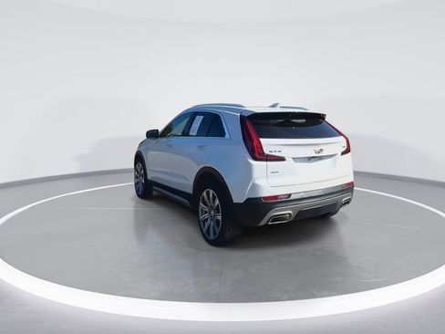 Used 2023 Cadillac XT4 Premium Luxury w/ Cold Weather Package image 9