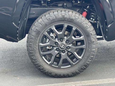 New 2026 Toyota Tundra Platinum AWD/4WD image 8