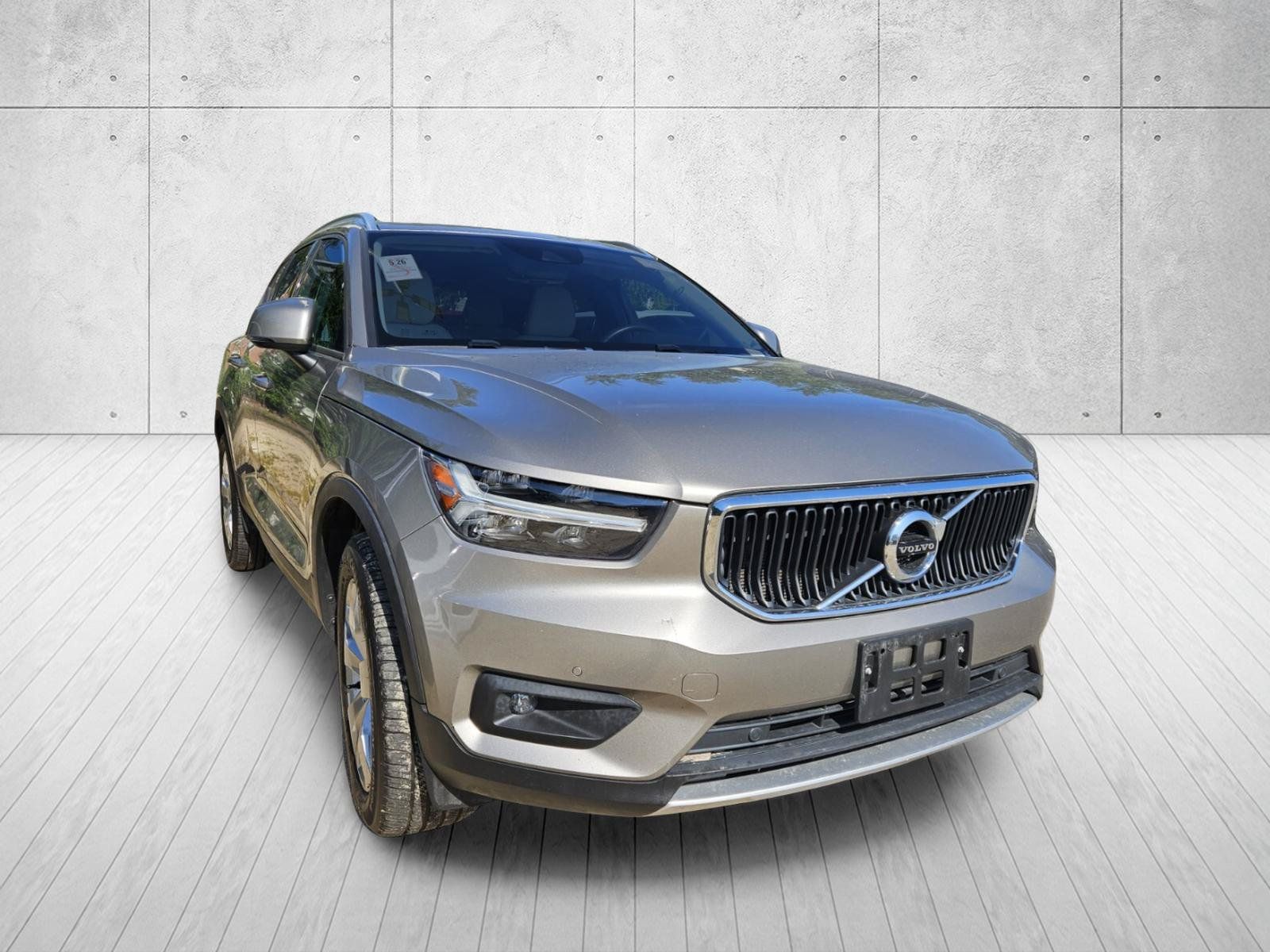 Used 2022 Volvo XC40 T5 Momentum AWD/4WD image 3
