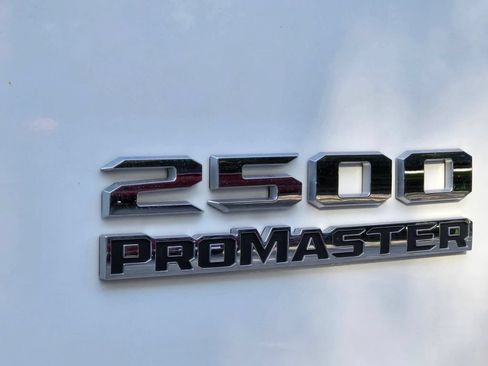 Used 2024 RAM ProMaster 2500 w/ Convenience Group FWD image 25