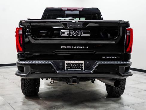 Used 2024 GMC Sierra 3500 Denali Ultimate image 8