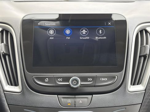 Used 2024 Chevrolet Malibu LT image 14