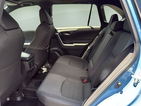 Used 2023 Toyota RAV4 SE w/ Convenience Package AWD/4WD image 15