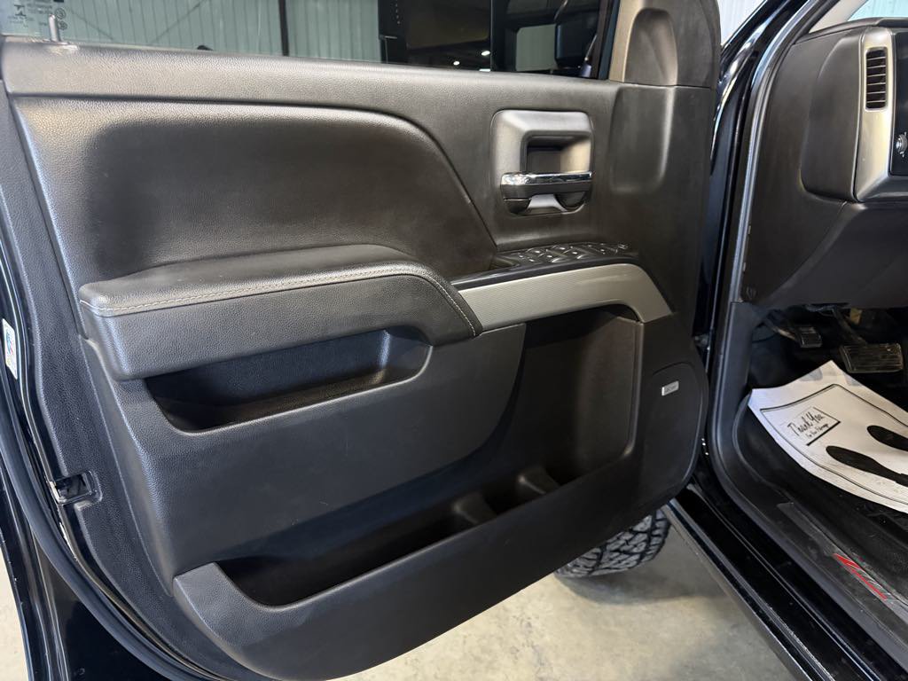 Used 2016 Chevrolet Silverado 2500 LT w/ Midnight Edition AWD/4WD image 25