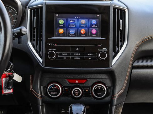 Used 2021 Subaru Crosstrek 2.0i Premium image 13