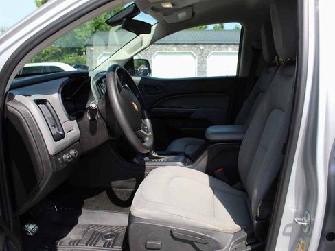 Used 2018 Chevrolet Colorado W/T w/ WT Convenience Package AWD/4WD image 22