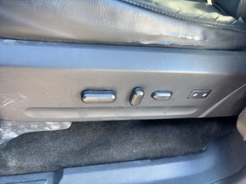 Used 2017 Ford Expedition XLT w/ Equipment Group 202A image 17