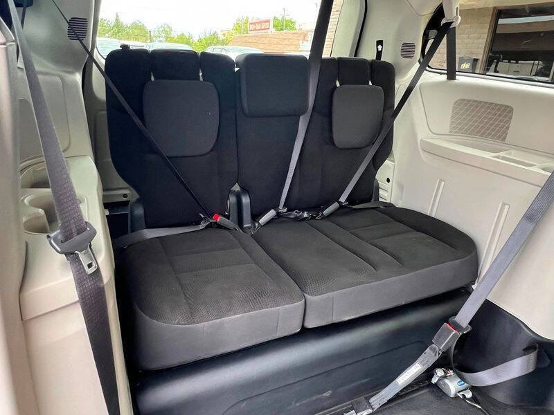 Used 2017 Dodge Grand Caravan SE w/ Power Window Group FWD image 43