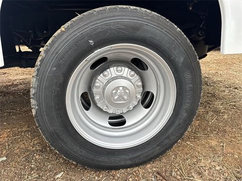New 2024 RAM 4500 Tradesman image 19