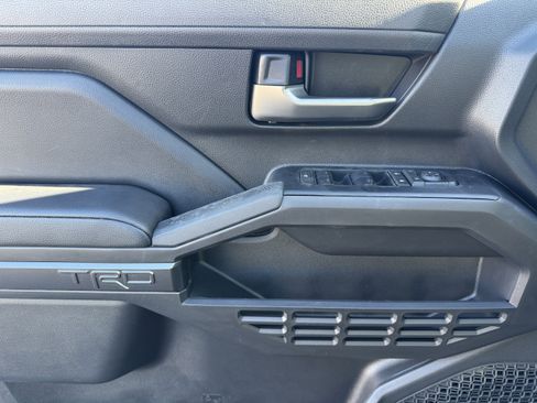 New 2026 Toyota Tacoma TRD Off-Road AWD/4WD image 10