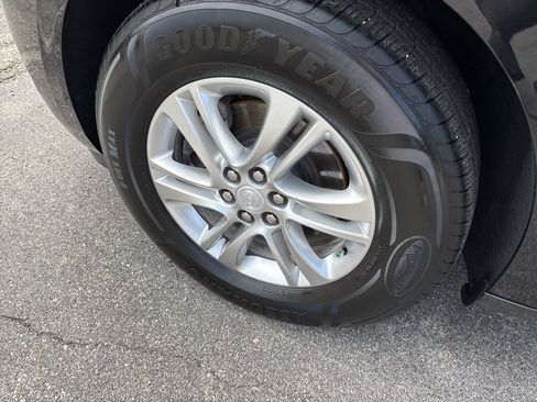 Used 2019 Buick Enclave Premium image 9