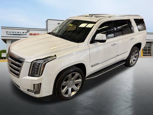 Used 2020 Cadillac Escalade Premium Luxury image 9