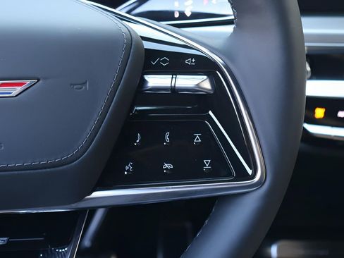 New 2026 Cadillac Lyriq V w/ Exterior Carbon Fiber Package image 22