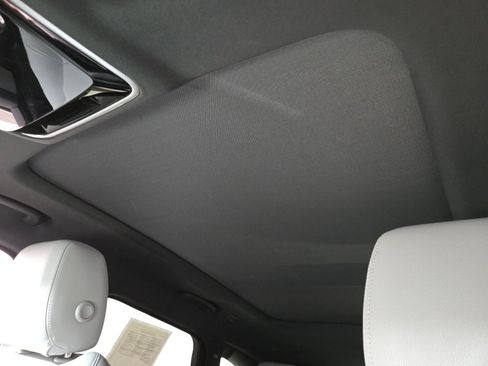 Used 2024 Land Rover Range Rover Velar Dynamic SE image 12