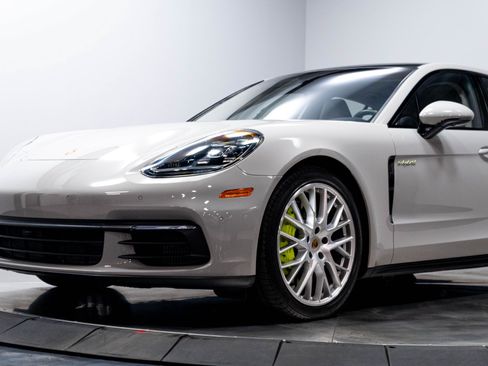 Used 2019 Porsche Panamera 4 AWD/4WD image 4