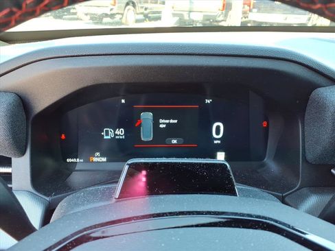 Used 2025 Ford Explorer ST image 8