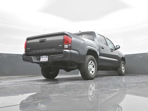 Used 2022 Toyota Tacoma SR AWD/4WD image 41