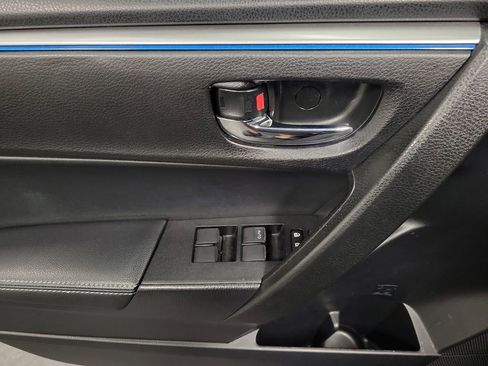 Used 2016 Toyota Corolla S FWD image 18