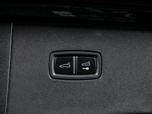 New 2026 Porsche Cayenne Coupe image 35