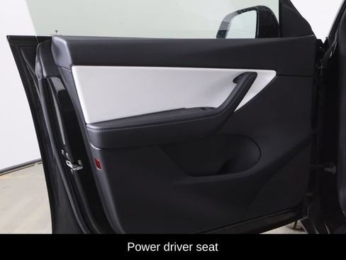 Used 2021 Tesla Model Y Long Range AWD/4WD image 13