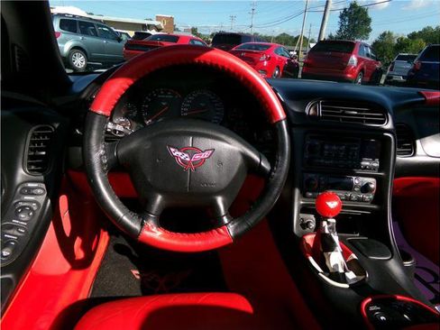 Used 2002 Chevrolet Corvette Convertible w/ Preferred Equipment Group2 image 6