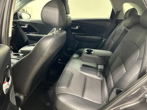 Used 2018 Kia Niro EX w/ EX Touring Graphite Edition FWD image 25