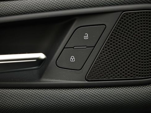 New 2026 Audi Q3 quattro 2.0T AWD/4WD image 15