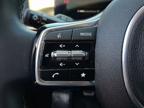 Used 2024 Kia Sorento S w/ Panoramic Sunroof Package FWD image 23