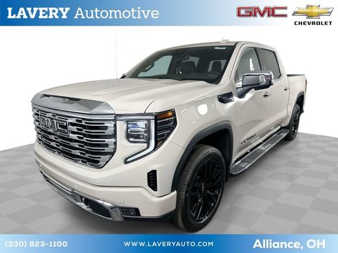 New 2026 GMC Sierra 1500 Denali w/ LPO, Black Badging Package AWD/4WD image 1