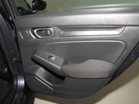 Certified 2025 Honda Civic LX image 17