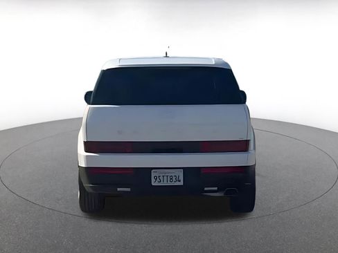 Used 2025 Hyundai Santa Fe SEL image 11