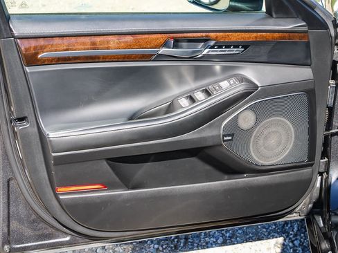 Used 2019 Genesis G90 5.0 Ultimate image 23