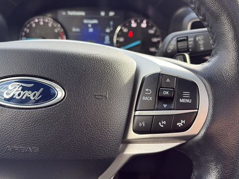 Used 2021 Ford Explorer Limited w/ Class III Trailer Tow Package image 11