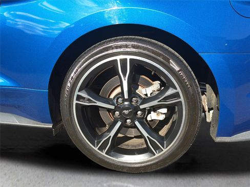 Used 2017 Ford Mustang GT Premium RWD image 36