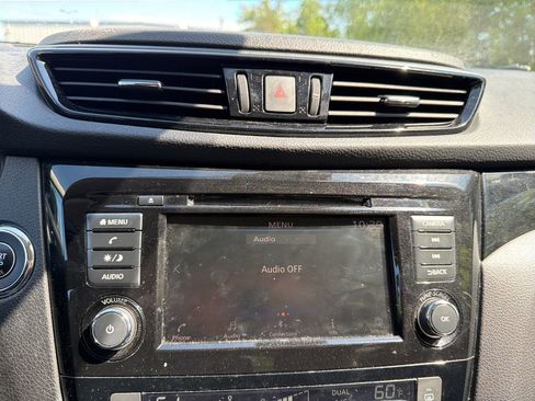 Used 2021 Nissan Rogue Sport SV AWD/4WD image 10