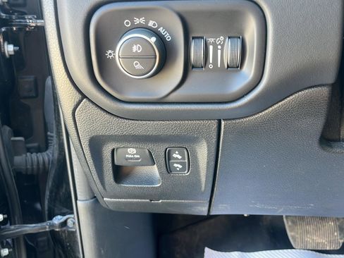 Used 2020 RAM 1500 Limited AWD/4WD image 12
