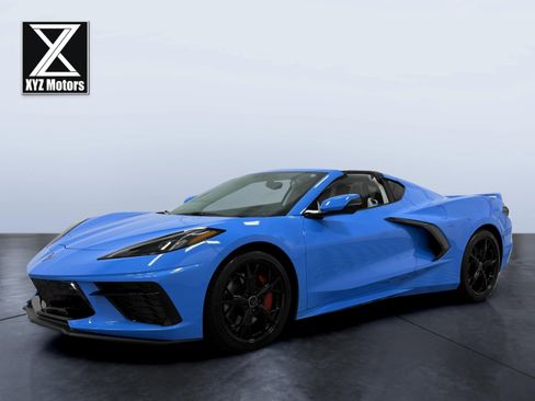 Used 2021 Chevrolet Corvette Stingray Premium Cpe w/ Z51 Performance Package image 3