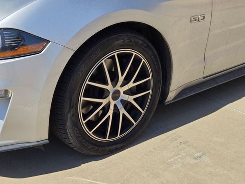 Used 2019 Ford Mustang GT Premium RWD image 14