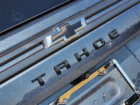 Used 2021 Chevrolet Tahoe Z71 w/ Z71 Signature Package image 12