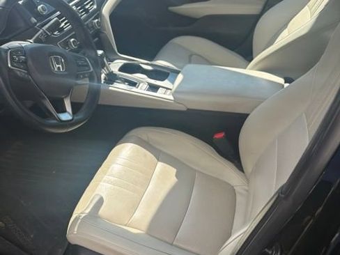 Used 2018 Honda Accord EX-L image 3