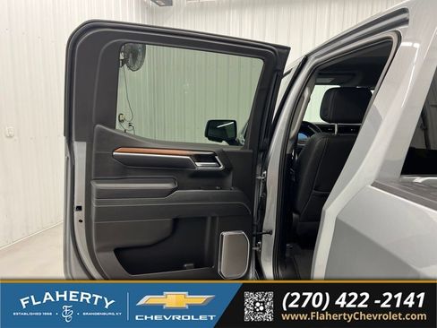 Used 2025 GMC Sierra 1500 Denali w/ Technology Package AWD/4WD image 10