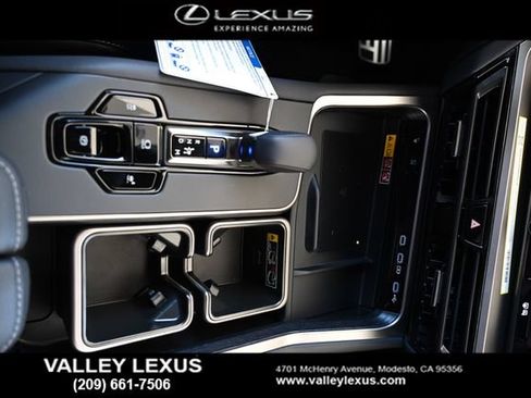 New 2026 Lexus TX 500h AWD image 9