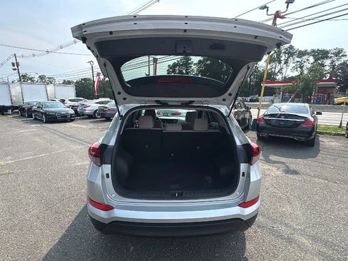 Used 2016 Hyundai Tucson SE w/ Option Group 02 FWD image 15