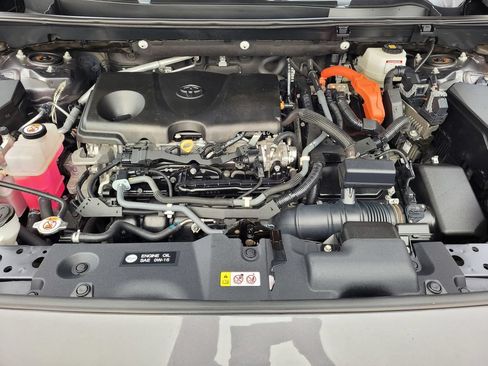 Used 2022 Toyota RAV4 LE AWD/4WD image 20