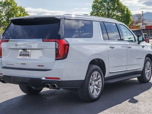 Used 2025 GMC Yukon XL Denali AWD/4WD image 32