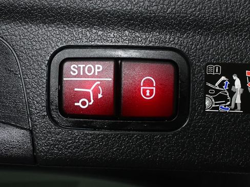 Certified 2026 Mercedes-Benz GLE 350 4MATIC image 31