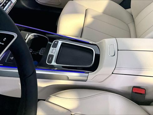 New 2026 Mercedes-Benz GLB 250 4MATIC image 10