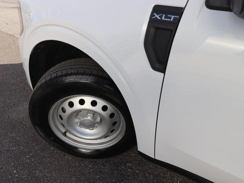 Certified 2025 Ford Maverick XLT w/ Equipment Group 302A image 3