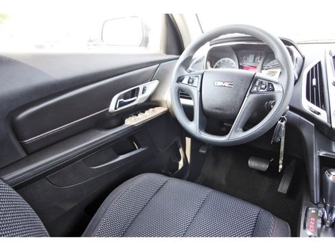 Used 2017 GMC Terrain SLE FWD image 11